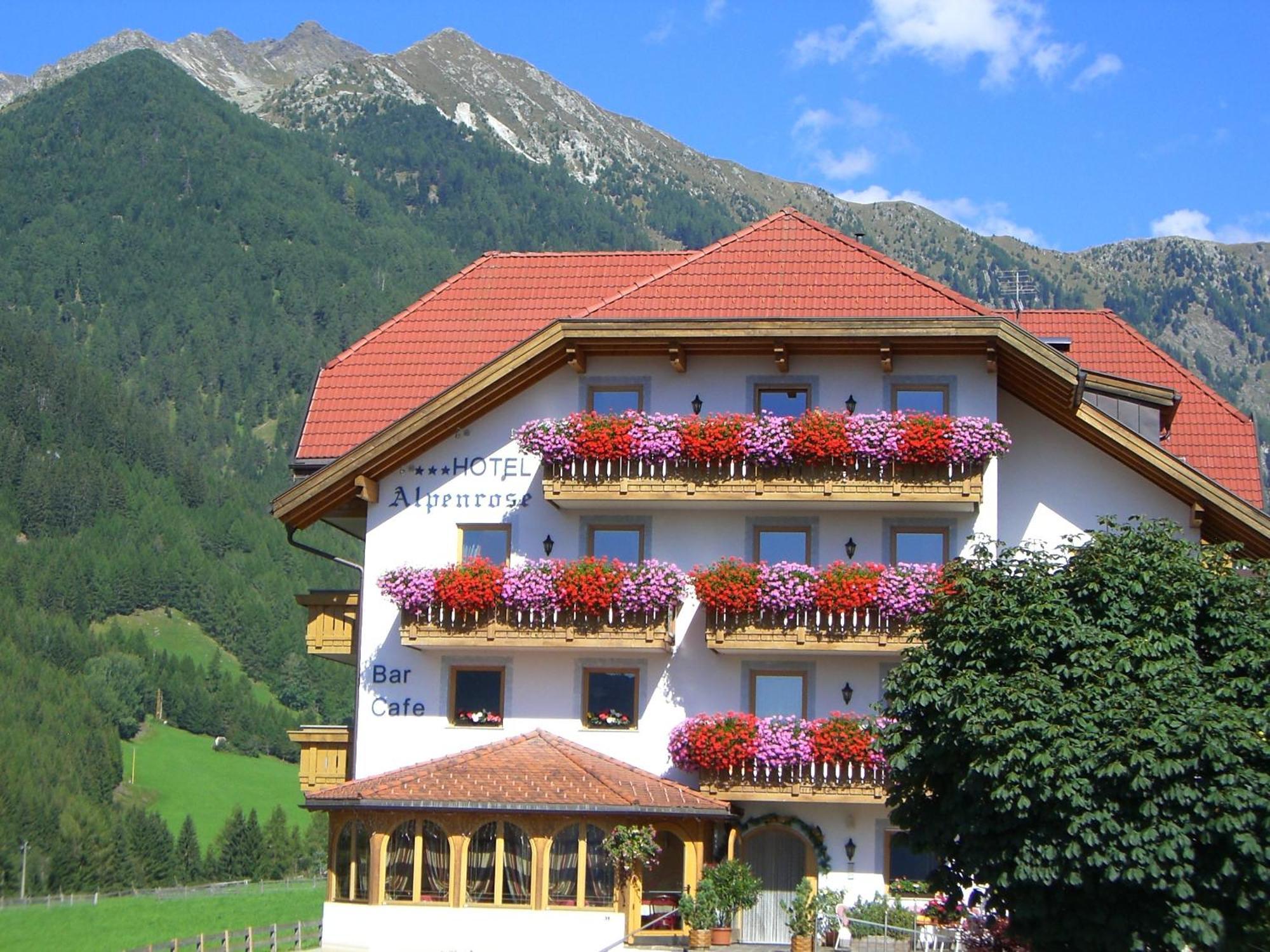 B&B Hotel Alpenrose Rooms & Apartments Valles Exterior photo