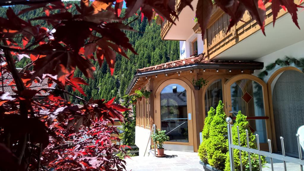 B&B Hotel Alpenrose Rooms & Apartments Valles Exterior photo